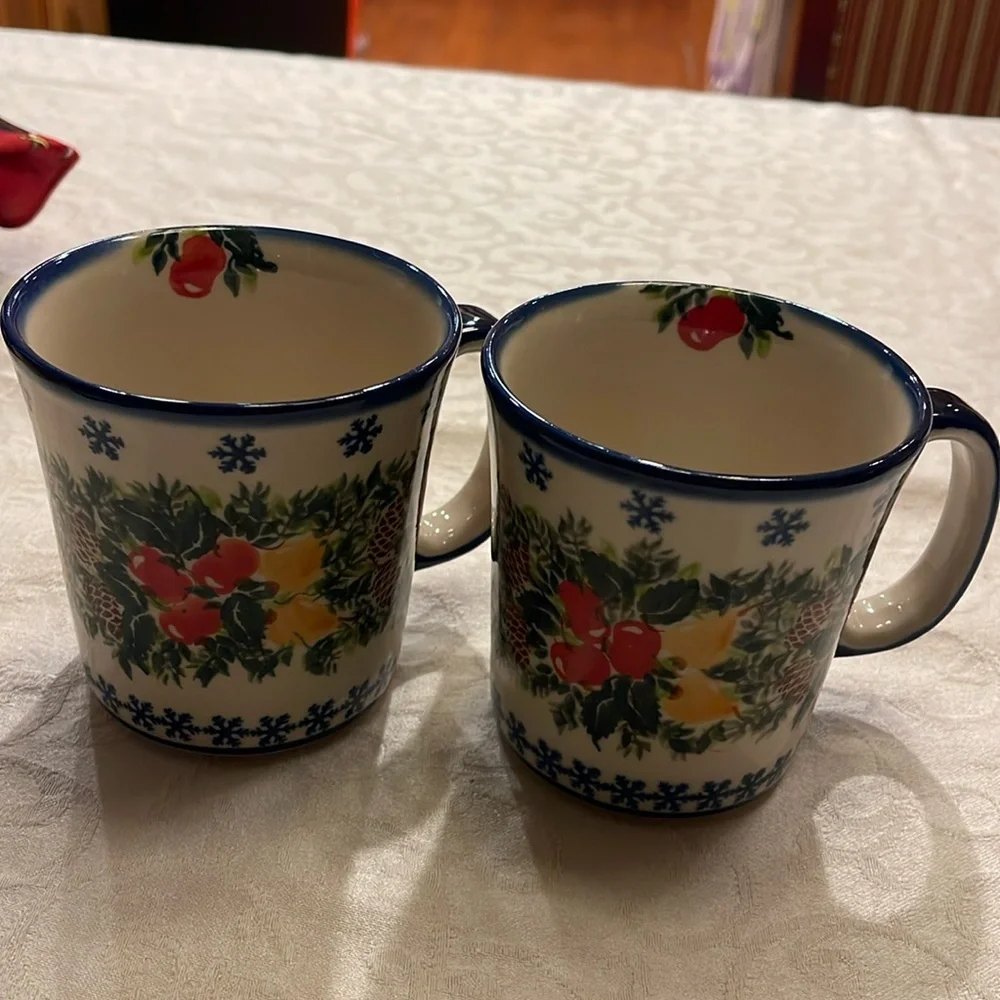 Pair of Polish Unikat mugs signed by artist Anna k. Handmade in Poland